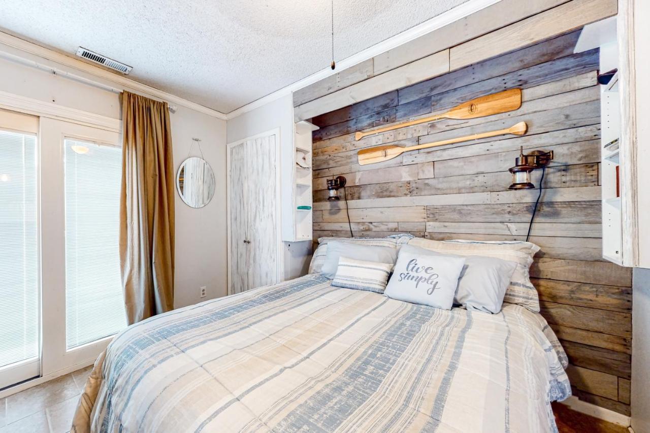 Perdido Bay Getaway Villa Pensacola Bagian luar foto